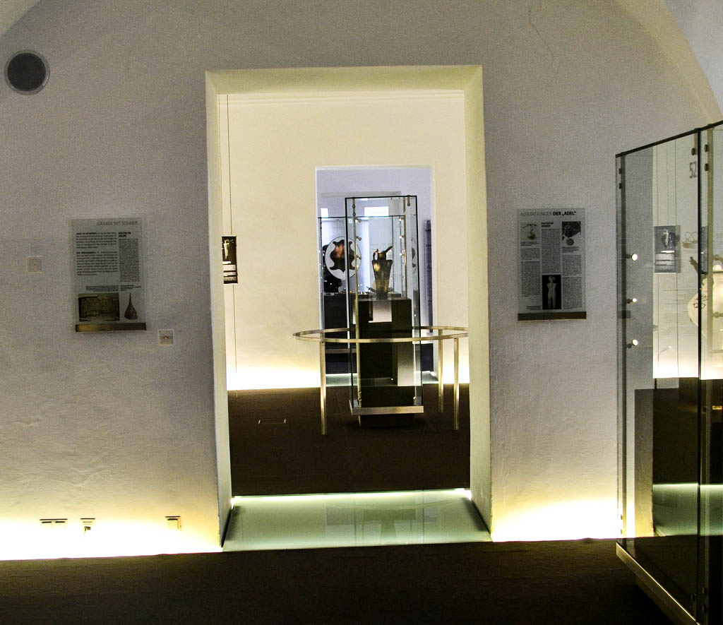 Ausstellung Erdgeschoss Keltenmuseum